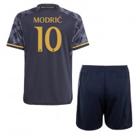 Dětský Fotbalový dres Real Madrid Luka Modric #10 2023-24 Venkovní Krátký Rukáv (+ trenýrky)